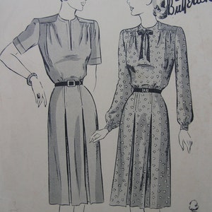 1940s Butterick #2151 Vintage Sewing Pattern Misses&#39; THE CASUAL FROCK Size 14 Bust 32
