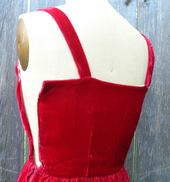 Vintage 50s CHERRY BOMBSHELL Red Velvet Evening D… - image 5