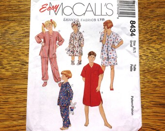 EASY Two Piece Pajamas, Stocking Cap & Booties - Kids Size Small (6 - 7) - UNCUT ff Sewing Pattern McCalls 8434