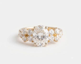 Oval Moissanite Engagement Ring, Vintage Floral Bridal Wedding Band, 14K Gold Finish