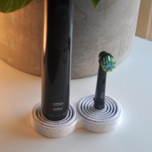 Oral-B electric toothbrush holder with drip tray and stand - Speckled Stone