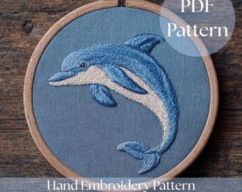 Padrão de bordado à mão de golfinho | Arte em bastidor com tema da vida marinha costeira (Download digital)