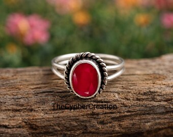 Röd ädelstensring i vintagestil - Oval rubinfärgad sterlingsilverring i boho-stil - Handgjorda smycken, present till henne