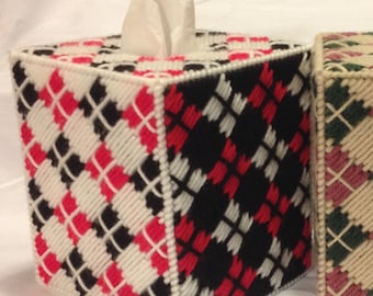 PATTERN: Argyle Tissue Box Cover in Plastic Canvas - PATTERN ONLY