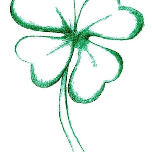 Op de afbeelding: Een groene klaver met vier bladeren, getekend met potlood.