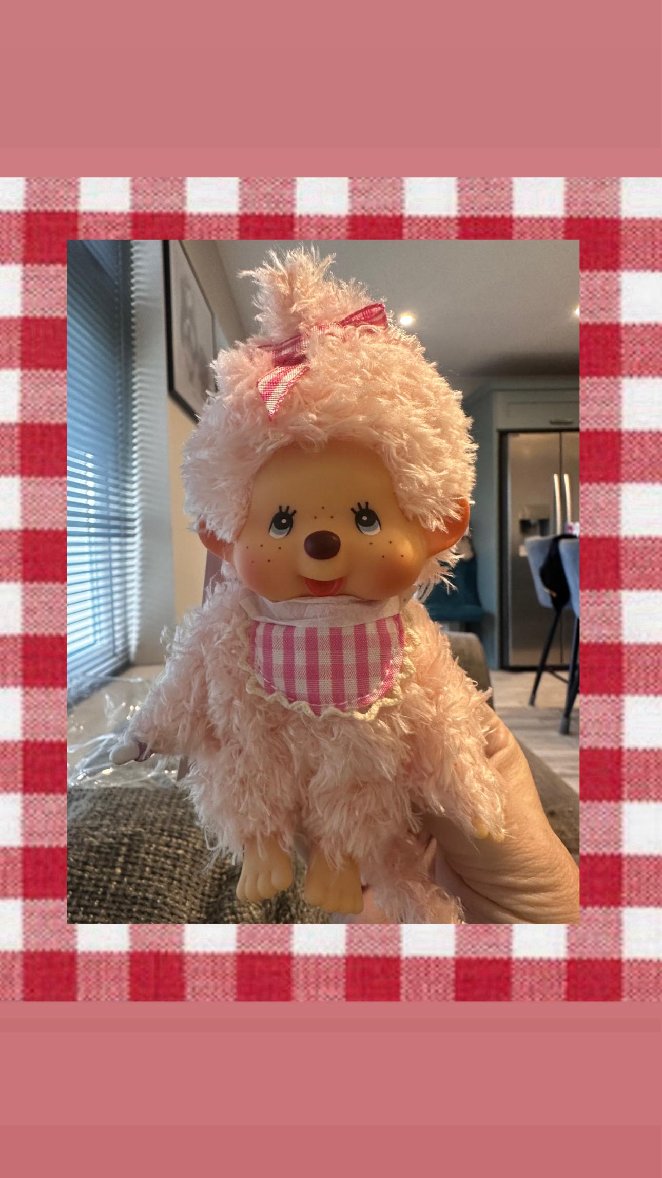 【激レア】モンチッチ ピンクベア マスコットチャーム ふわふわ タグ付き 本物の関口ふわふわピンクモンチッチキーホルダー｜ソフトでかわいい