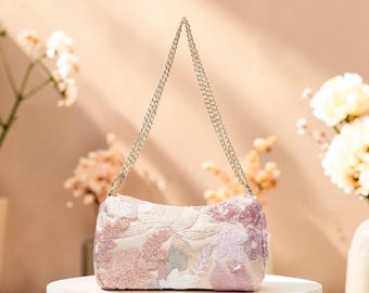 Blush geborduurde schoudertas met bloemen – vintage-geïnspireerde avondportemonnee, handtas met pastelkleurige kralen