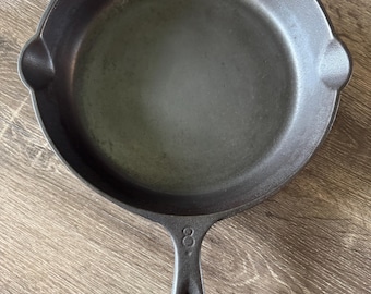 Pointy Handle Hammered Cast Iron Skillet No. 8 *RARE*