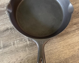 Sidney Wagner -O- Stylized Cast Iron Skillet No. 8