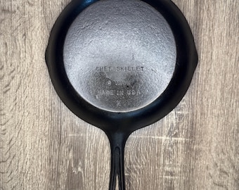 Unmarked Sidney Wagner Ware Cast Iron Chef Skillet 9”