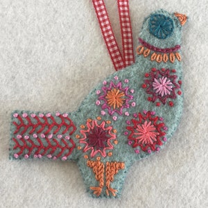 Three French Hens Decorations to make and embroider image 3