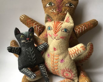 Downloadable Embroidered Felt Cat Family to make