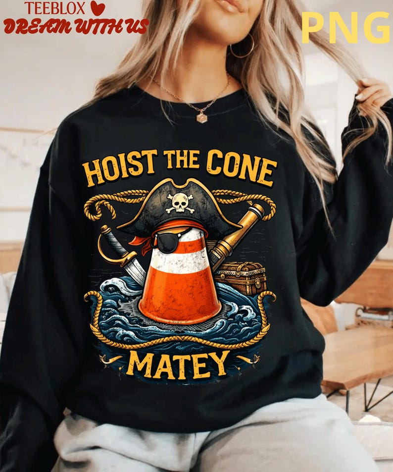 "Hoist The Cone Matey" shirt, grappig honkbalcoach shirt, piraten verkeerskegel shirt, cadeau voor honkbalmoeder, sportwoordspeling shirt, honkbalmeme afbeelding 8