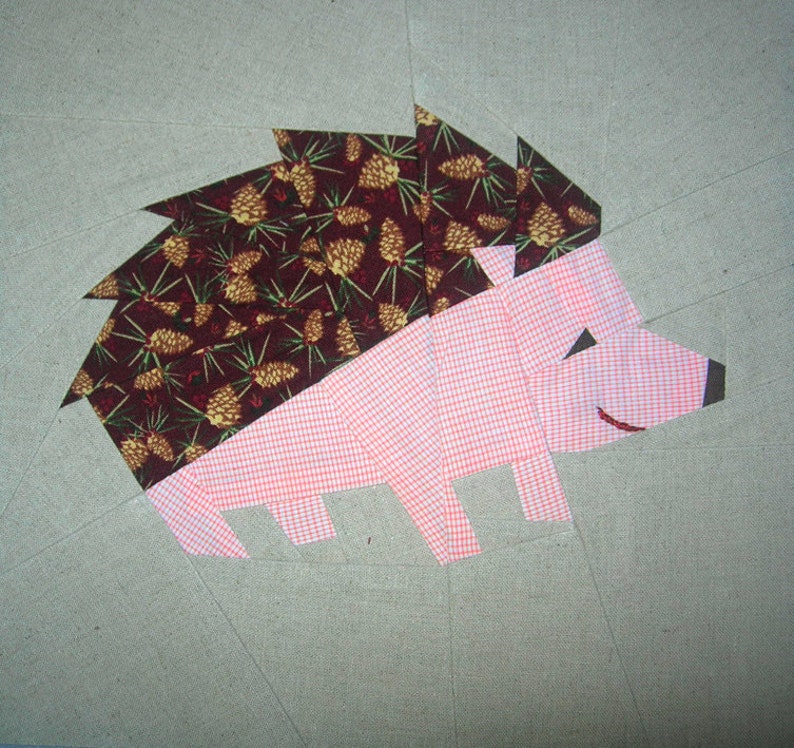 Hedgehog quilt block, paper pieced quilt pattern, PDF pattern, instant download, wildlife pattern image 4
