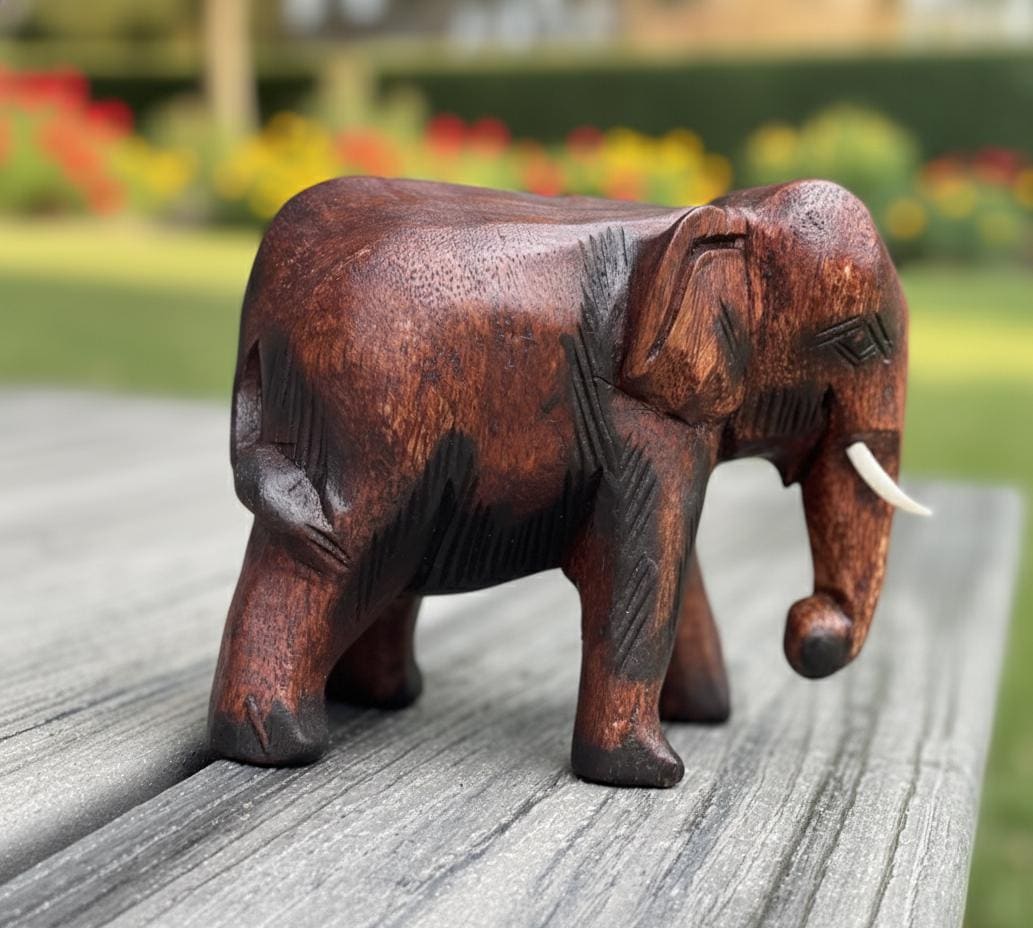 Statue Éléphant Trompe En Haut | Voyage Éléphant