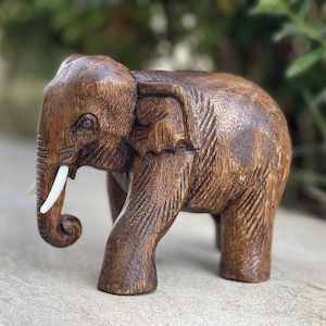 Wood Carved Elephant Figurines Lucky Statue Home Decor 5.5"