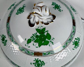 Vintage Herend HWNGARY Handbemalte 84 AV Chinesischer Blumenstrauß Grün 11 in Überdachte Gemüseschüssel Terrine c1946 Ungarn Selten