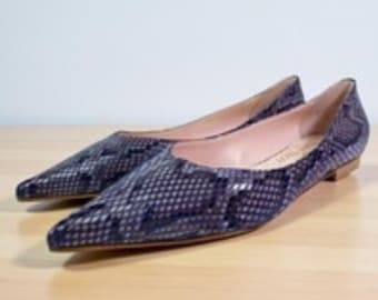 Italiaanse leren ballerina's met spitse neus - paarse instappers met slangenprint