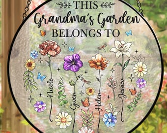 Este jardín de mamás pertenece a Suncatcher, adorno colgante personalizado con forma de flor de nacimiento para ventana, regalo de imitación de vidriera para el Día de la Madre de parte de los niños.