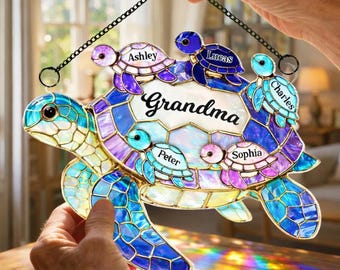 Personalized Sea Turtle Family Suncatcher, Custom Grandkids Name Window Hanging, Mothers Day Gift for Grandma, Stained Glass Ornament