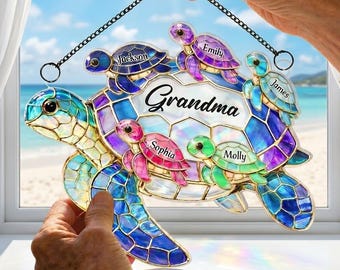 Atrapasueños personalizado con forma de familia de tortugas marinas, adorno colgante de vidriera sintética, regalo personalizado con el nombre de los nietos para la abuela, mamá y el Día de la Madre.