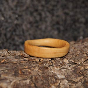 Elke maat: olijfhouten ring, rustieke uitstraling