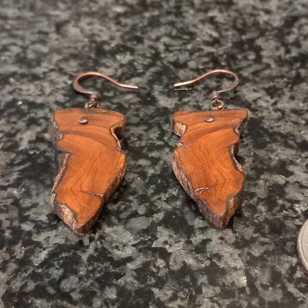 Pendientes de madera de olivo