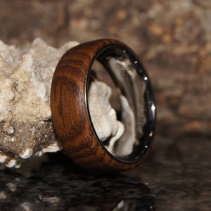 Oak & tungsten ring - Any size