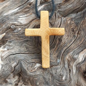 Oak wood cross