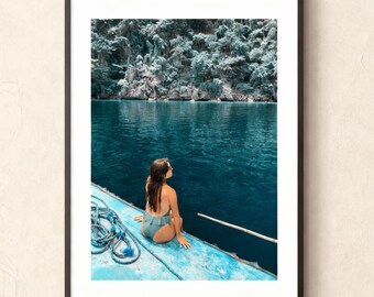 Fotografía de un barco en Palawan / Lámina artística de una chica en una isla tropical (Descarga digital)