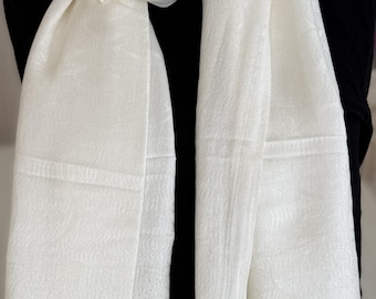 Cream White Paisley Pashmina Shawl: Soft Elegant Scarf, Lightweight Wrap, Pashmina Abaya