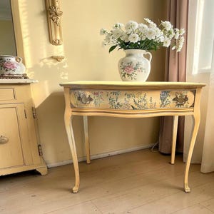 Whimsical Wildflower cream yellow accent table with cabriole legs