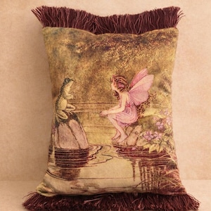 Fluwelen kussensloop sprookjesachtig – Sierkussen prinses en kikker | Decoratief kussen Storybook | Boho eclectisch woondecoratie 14 x 16 inch