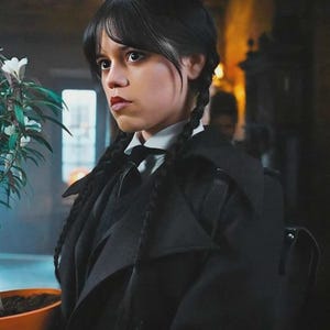 Gabardina larga de lana auténtica de Jenna Ortega, hecha a mano, de Wednesday Addams imagen 10
