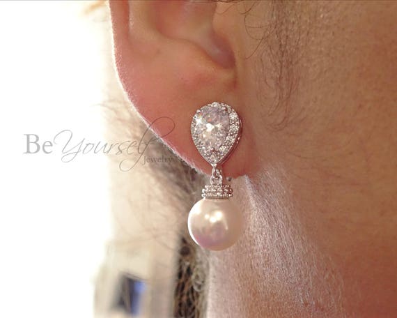 Bridal Wedding Pearls Fashion Jewelry Set Necklace Earrings White Shell Pearls 10mm Silver Clasp Women\u2019s Jewelry Gift