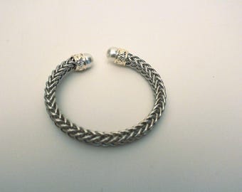 Twisted Bangle with Pearls