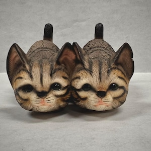 Big Eye Cat Figurine - Etsy