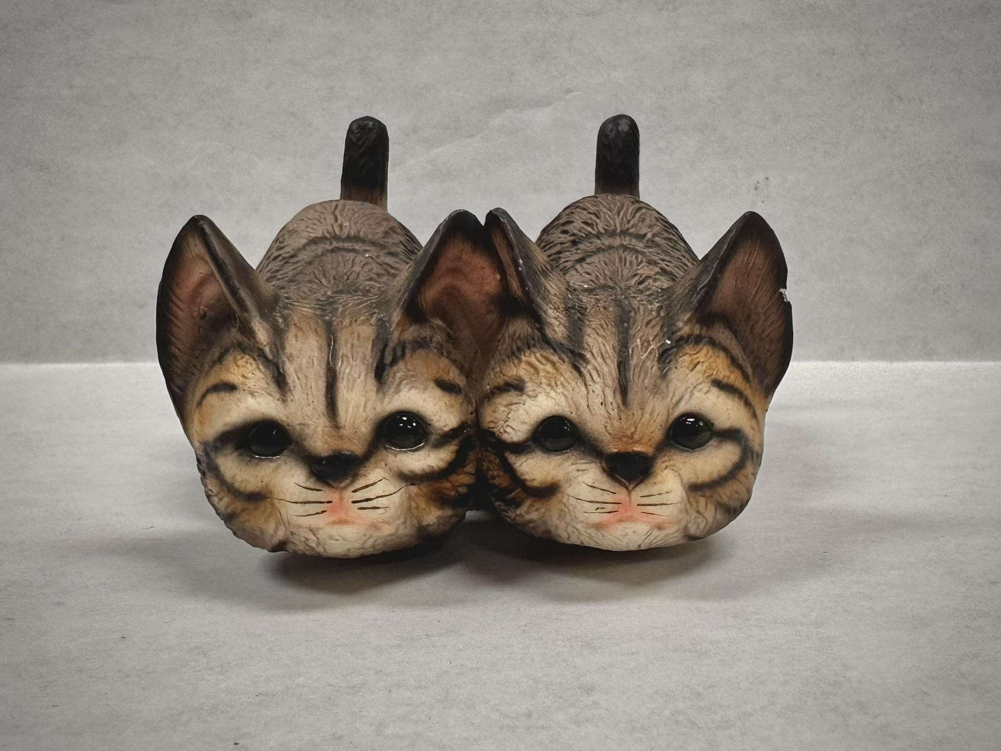 Big Eye Cat Figurine - Etsy