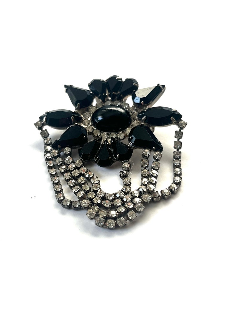 Vintage Rhinestone Brooch, Black Rhinestone Brooch, Silver Brooch, Rhinestone Brooch, Brooch with Chain, Vintage Pin, Rhinestone Pin image 5