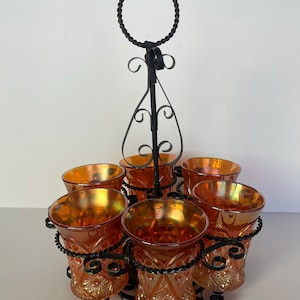 Vintage Karneval Gläser mit Halter, Orange irisierende Gläser, Vintage Glas Barware, 1950er Jahre Karneval Vintage Trinkgläser, Sammler