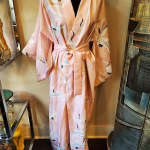 Vintage Kimono Crane, Kimono Robe, Pink Bird Robe, Crane Motif,  Vintage Robe, Made in Japan, Unisex Kimono Long Robe, Made in Japan