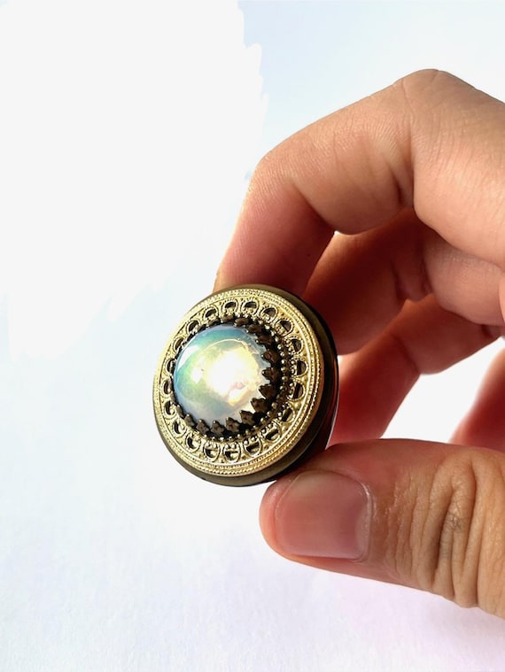 Vintage Statement Ring with Iridescent Cabochon a… - image 6
