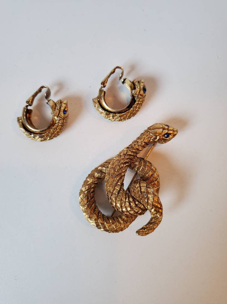 Vintage gold snake pendant and earrings with blue eyes, 1960's image 7