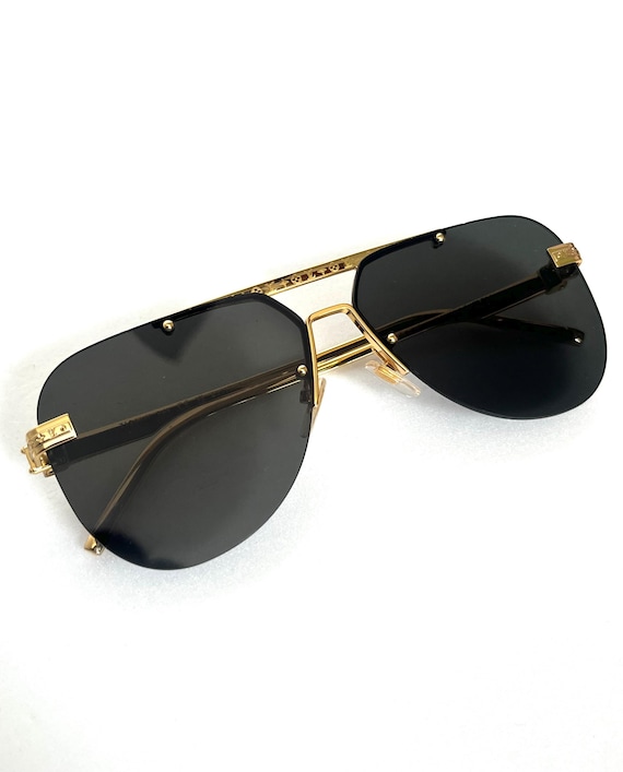 AUTHENTIC LV Ash Sunglasses, Louis Vuitton Sunglasses, Designer