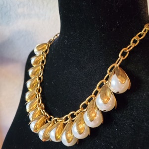 Pearl Drop Necklace, Pearl Necklace, Vintage Necklace, Gold Tone Necklace, Bib Necklace, Pearl Drpp Necklace, 1940s Necklace image 3