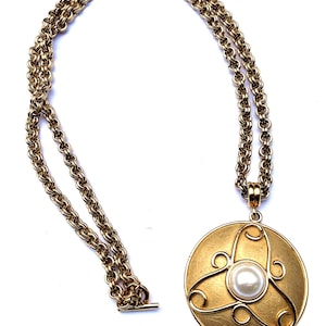 Guy Laroche Pendant - Etsy