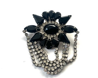 Vintage Rhinestone Brooch, Black Rhinestone Brooch, Silver Brooch, Rhinestone Brooch, Brooch with Chain, Vintage Pin, Rhinestone Pin