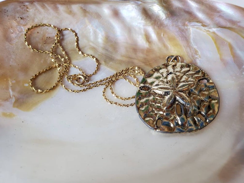 Sand dollar necklace, gold tone necklace, pendant with vintage chain, 1990's vintage necklace image 1