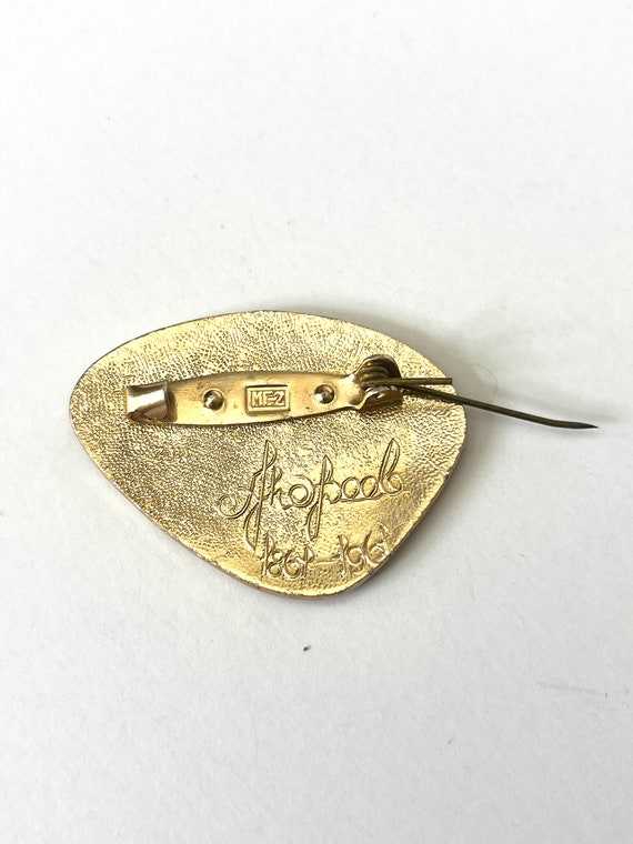 Vintage Gold Brooch, Guitar Brooch, Golden Guitar… - image 8