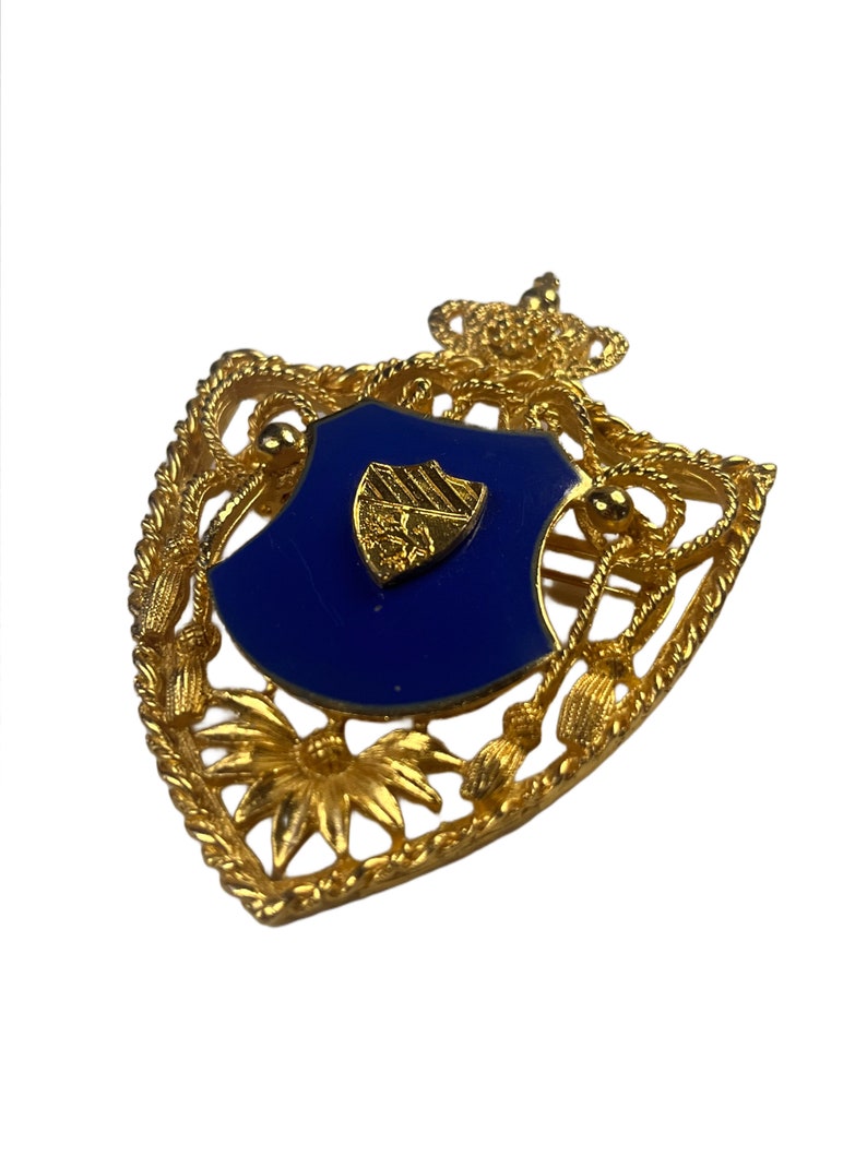 Vintage Coats of Arms Shield Brooch, Blue and Gold Brooch, Vintage Pin, Vintage Jewelry, Vintage Coat of Arms, Gold Coat of Arms, Gold Pin image 4